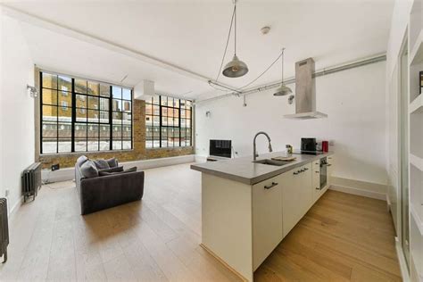 Properties For Sale in E9 7SN .